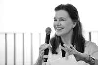 Photo of Louise Erdrich