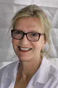Photo of Elizabeth Strout