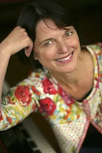 Photo of Sylvia Nasar